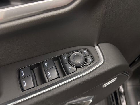 Used 2025 Chevrolet Silverado 1500 LTZ w/ Z71 Off-Road Package image 23