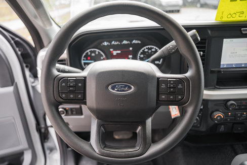 New 2025 Ford F550 4x4 Regular Cab Super Duty image 31