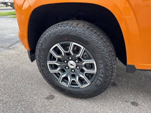 New 2025 Chevrolet Colorado Z71 w/ Technology Package image 26