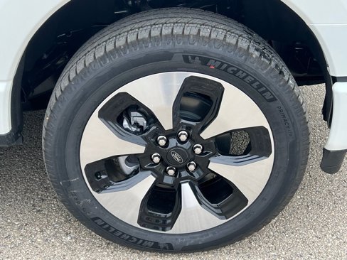 New 2025 Ford F150 Lightning Platinum image 10