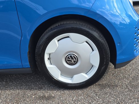 New 2025 Volkswagen ID. Buzz 1st Edition image 34