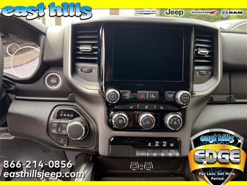 New 2026 RAM 1500 4x4 Crew Cab image 8