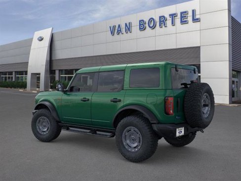 New 2025 Ford Bronco Badlands image 4