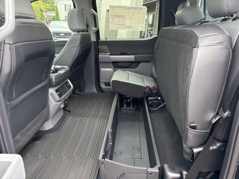 New 2025 Ford F150 Lariat image 38
