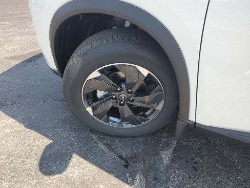 New 2026 Nissan Rogue SV image 33