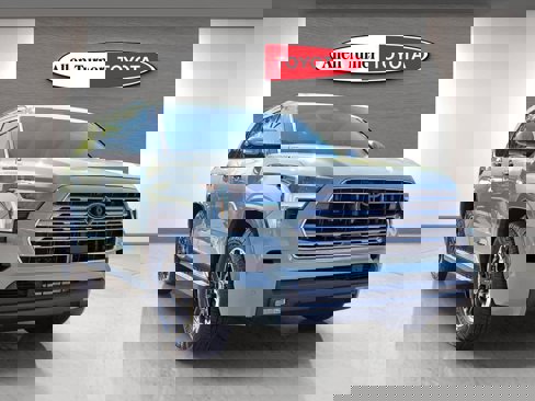 Used 2023 Toyota Sequoia Limited image 2
