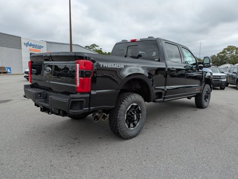 New 2025 Ford F250 Lariat w/ Lariat Ultimate Package image 4