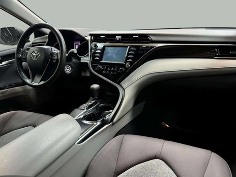 Used 2019 Toyota Camry LE image 7