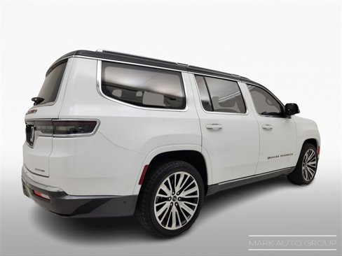 Used 2022 Jeep Grand Wagoneer Series III image 5