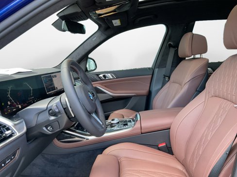 New 2026 BMW X7 M60i image 9
