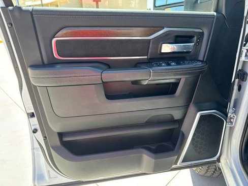 Used 2024 RAM 2500 Laramie image 10