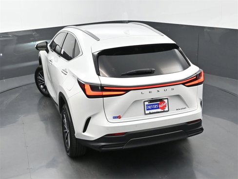 Used 2024 Lexus NX 250 FWD w/ Premium Package image 28