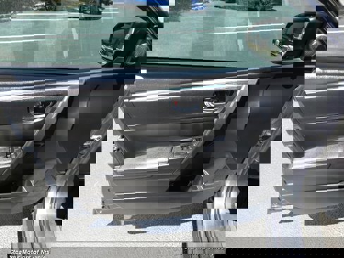 Used 2016 Toyota Corolla S image 40
