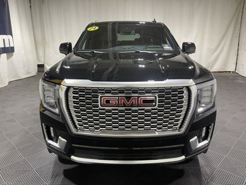 Used 2024 GMC Yukon Denali image 2