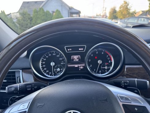 Used 2013 Mercedes-Benz ML 350 4MATIC image 31