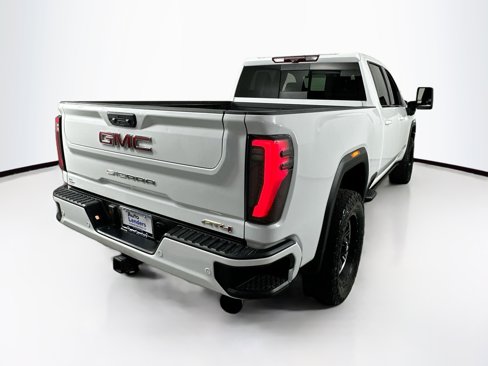 Used 2024 GMC Sierra 2500 AT4 w/ AT4 Premium Plus Package image 5