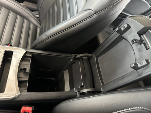 Used 2024 Ford Edge SEL image 40