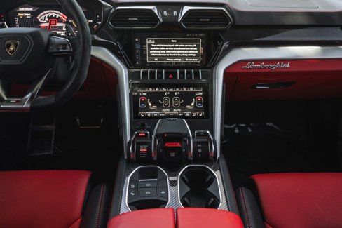 Used 2021 Lamborghini Urus image 17