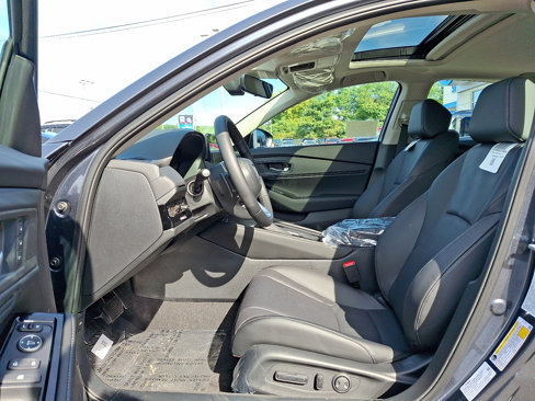 New 2025 Honda Accord Touring image 6