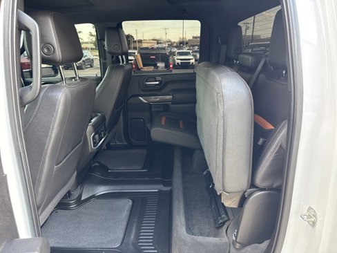 Used 2023 GMC Sierra 2500 AT4 image 25