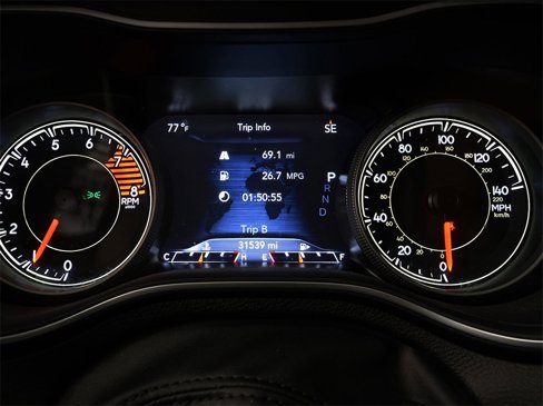 Used 2022 Jeep Cherokee Limited image 9