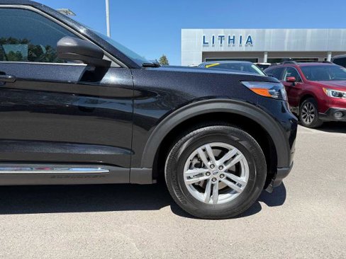Certified 2024 Ford Explorer XLT w/ Equipment Group 202A image 5