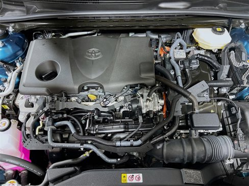 Used 2025 Toyota Camry XSE image 26