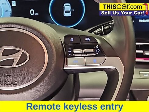 Used 2024 Hyundai Elantra Limited image 13