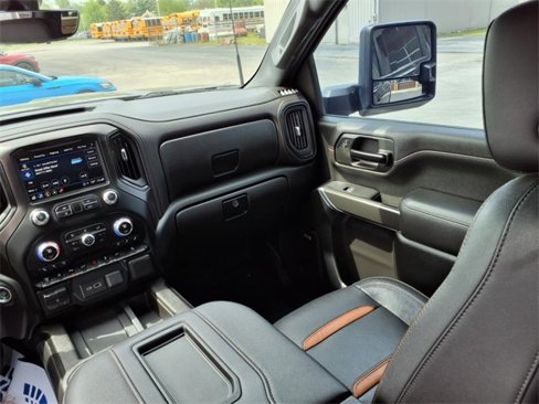 Used 2022 GMC Sierra 2500 AT4 w/ AT4 Premium Plus Package image 12