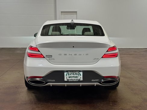 Used 2025 Genesis G70 2.5T image 25