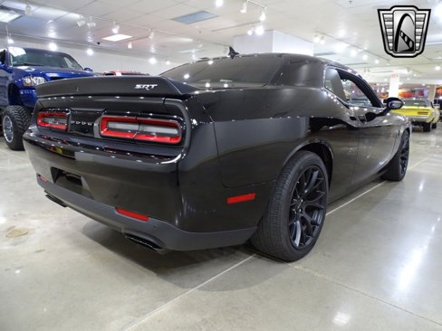 Used 2015 Dodge Challenger SRT Hellcat image 6