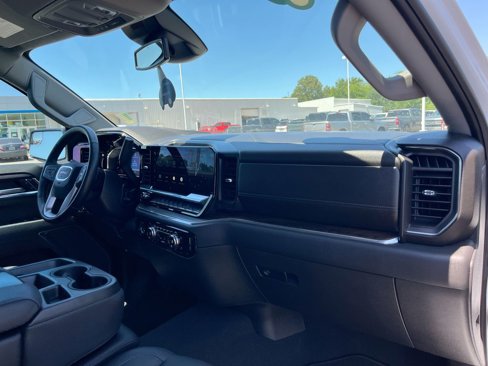 Used 2023 GMC Sierra 1500 SLT w/ X31 Off-Road Package image 27