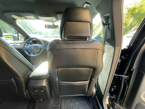 Used 2017 Lincoln MKC Premiere image 35