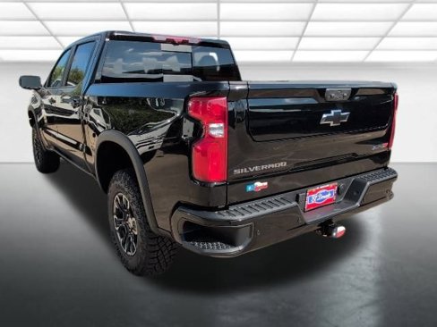 New 2026 Chevrolet Silverado 1500 ZR2 image 2