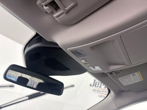 Used 2023 Ford Escape Platinum image 19