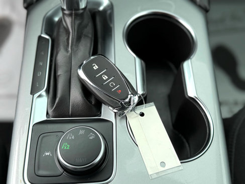 Used 2025 Chevrolet Blazer LT image 20