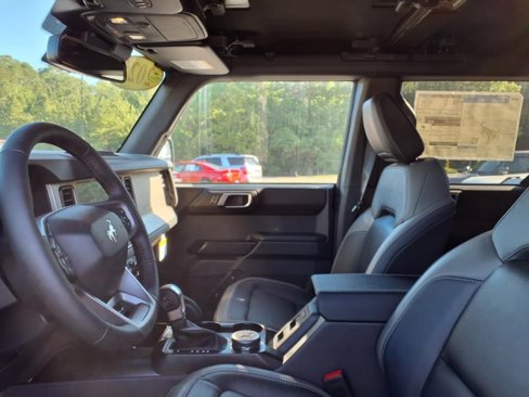 New 2025 Ford Bronco Outer Banks w/ Sasquatch Package image 6