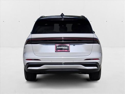 New 2025 Lincoln Nautilus Reserve w/ Jet Appearance Package image 6
