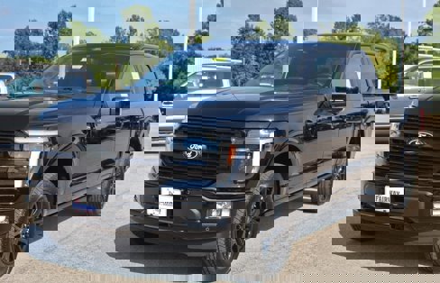 New 2025 Ford F150 Platinum image 3