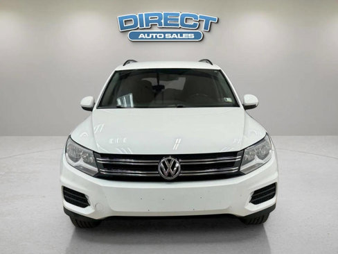Used 2018 Volkswagen Tiguan Limited w/ Premium Package image 2