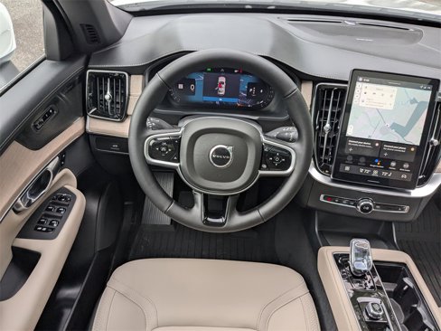 New 2026 Volvo XC90 B6 Plus w/ Protection Package Premier image 17