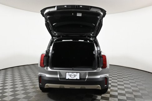Used 2025 MINI Cooper Countryman SE w/ Comfort Package Max image 39