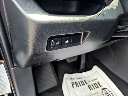 Used 2022 Toyota RAV4 LE image 13