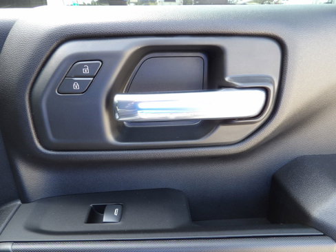 Used 2025 Chevrolet Silverado 2500 W/T image 31