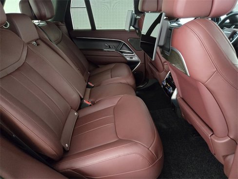 Certified 2024 Land Rover Range Rover Autobiography image 18