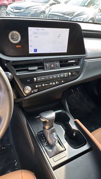 Used 2023 Lexus ES 350 image 16