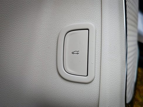 New 2026 GMC Acadia Denali w/ Super Cruise Package image 13