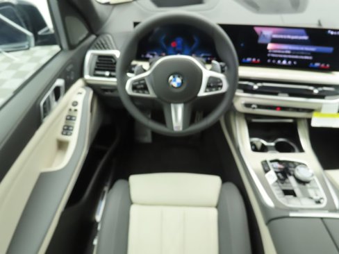 New 2026 BMW X7 xDrive40i w/ Executive Package image 10