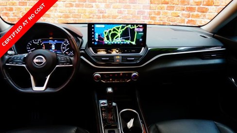 Used 2024 Nissan Altima 2.5 SR w/ SR Premium Package image 10