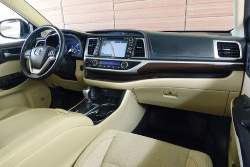 Used 2016 Toyota Highlander Limited image 41